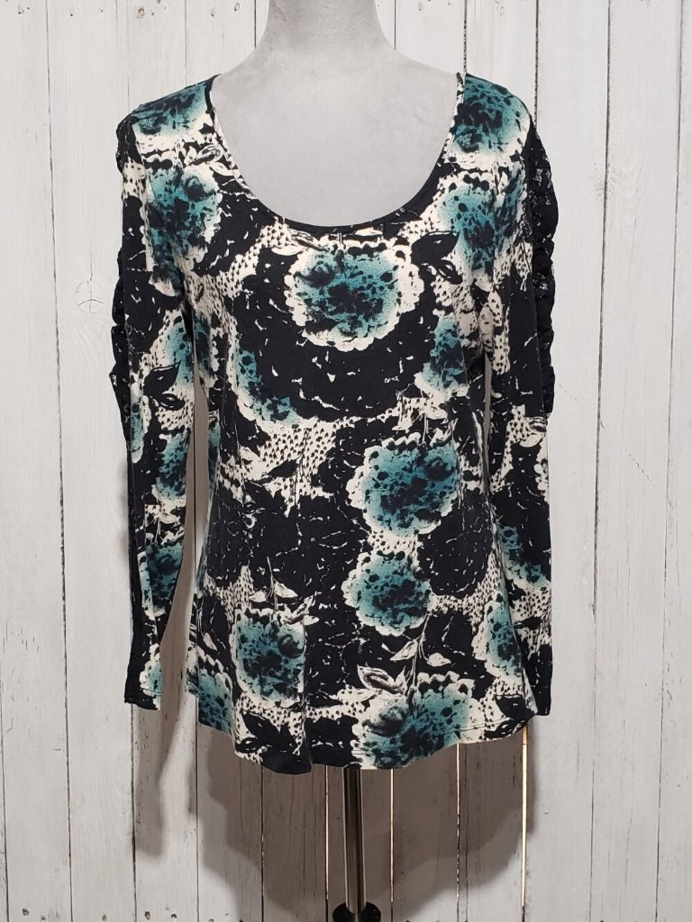 Elle Moody Floral Lace Top Size L Whimsigoth Boho Fairy Grunge Indie Knit Goblin - Picture 2 of 8